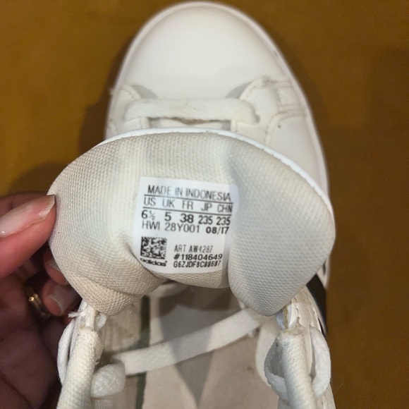 Cloud foam Adidas sneakers - Picture 6 of 8